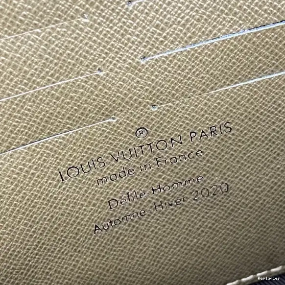 Rep ladies VUITTON TRUNK SOFT LOUIS WALLET 0524